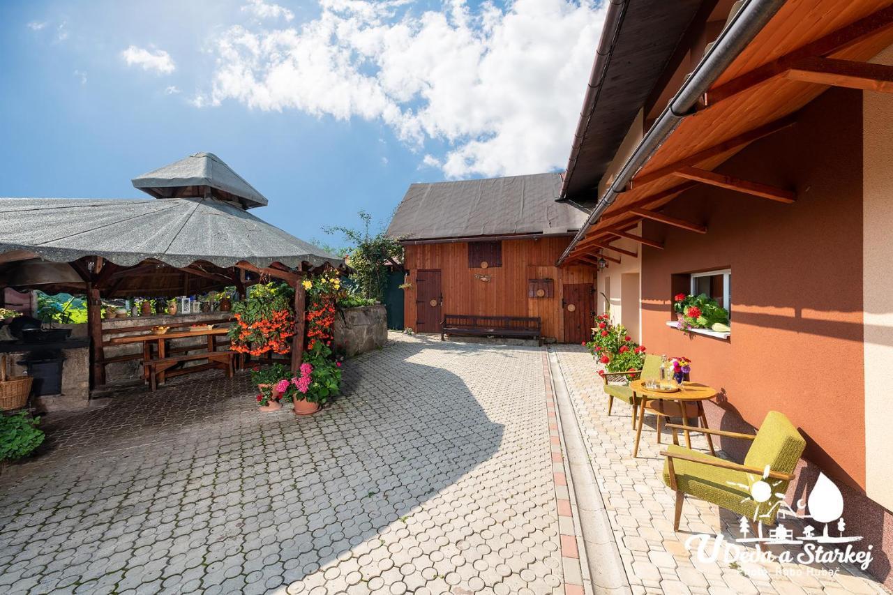 U deda a starkej Čierny Blh Exteriör bild