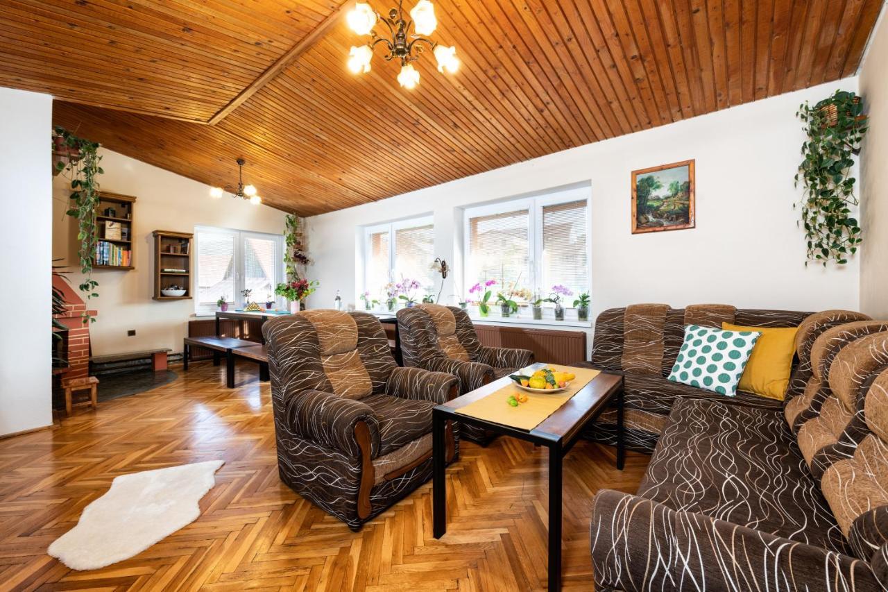 U deda a starkej Čierny Blh Exteriör bild
